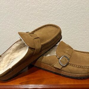Birkenstock Buckley Shearling Suede clogs 🧸